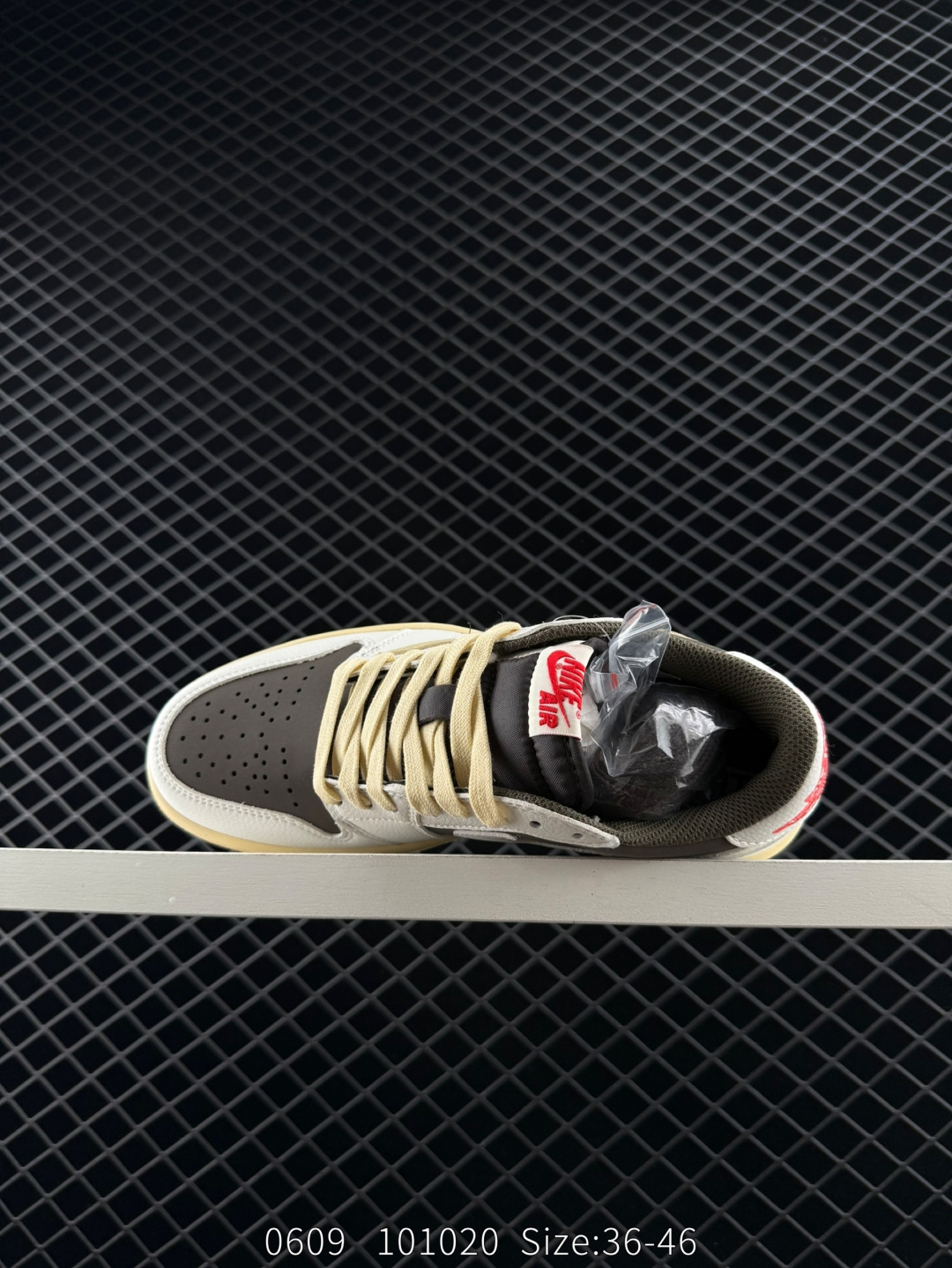 Travis Scott x Air Jordan 1 ” Reverse Mocha “